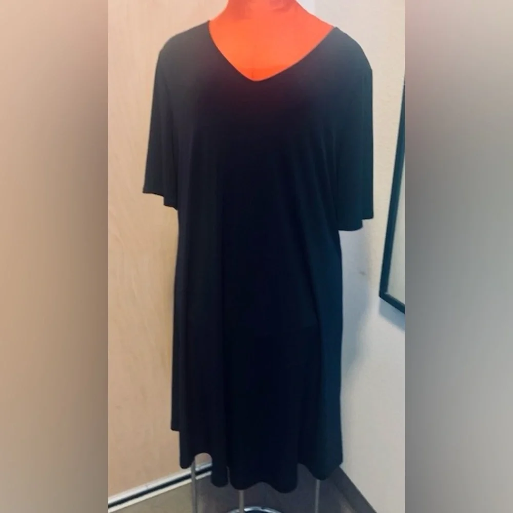 Chico’s Black V-Neck Criss-Cross Back Dress - Picture 5 of 11